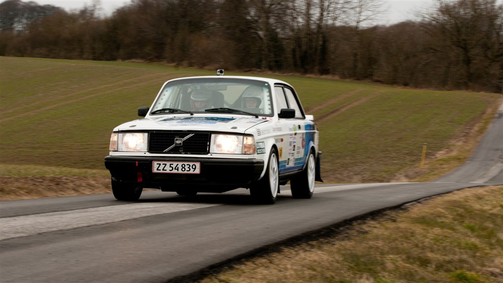 Kurt Mejer og Steen Bøgelund måtte desværre udgå allerede på hastighedsprøve nr. 2 med defekt motor
(Foto: rallypics.dk-viggo.johansen)